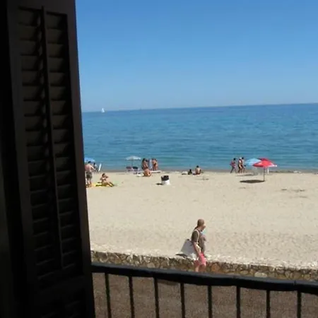 Baywatch Penthouse Holiday home *